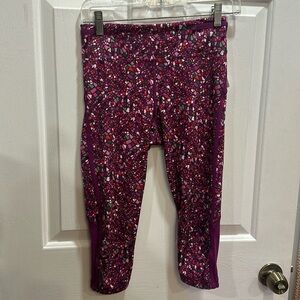 Lululemon women’s Real Quick Crop Legging size 4 EUC